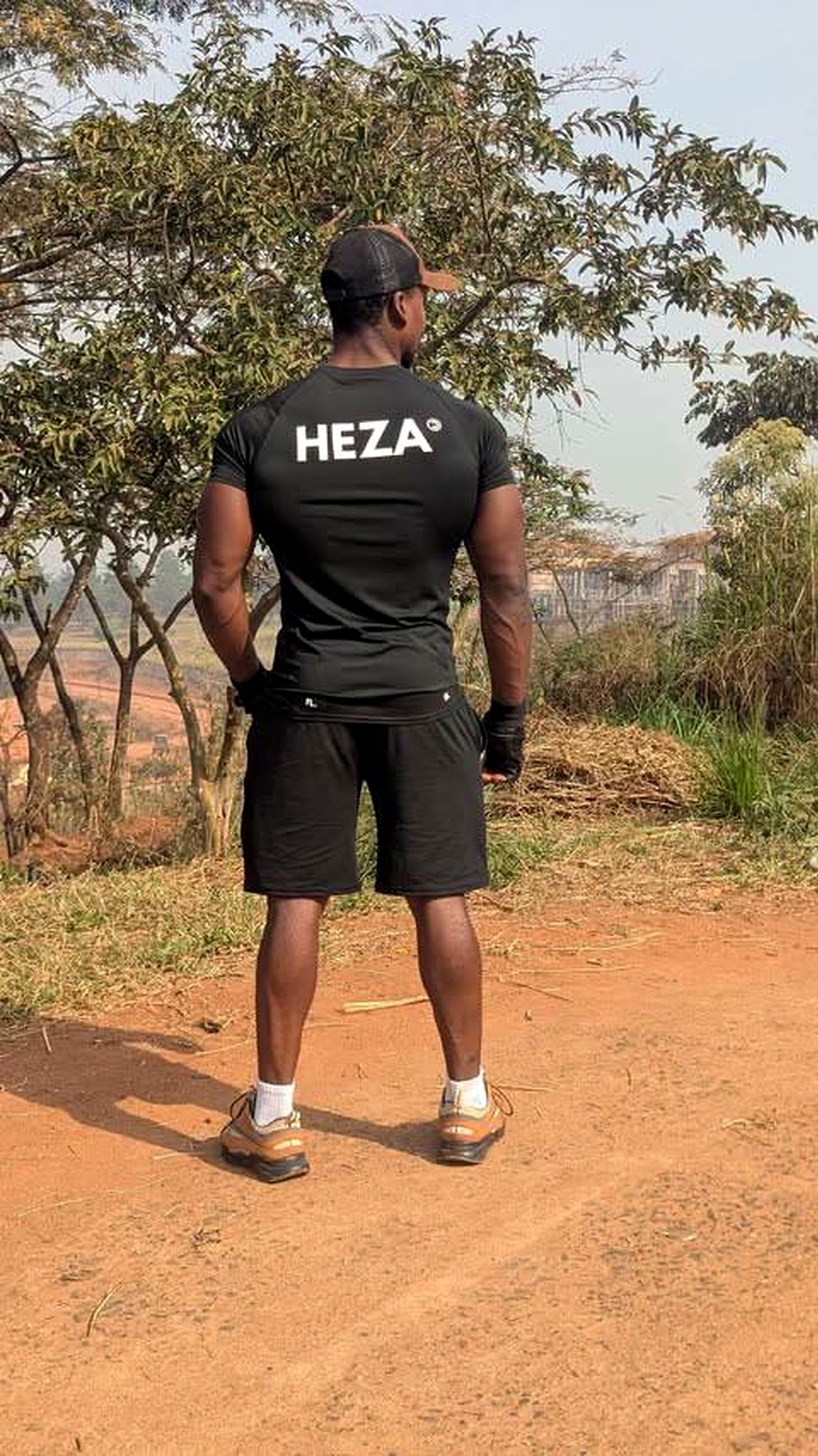hezaflex creator overlooking his city